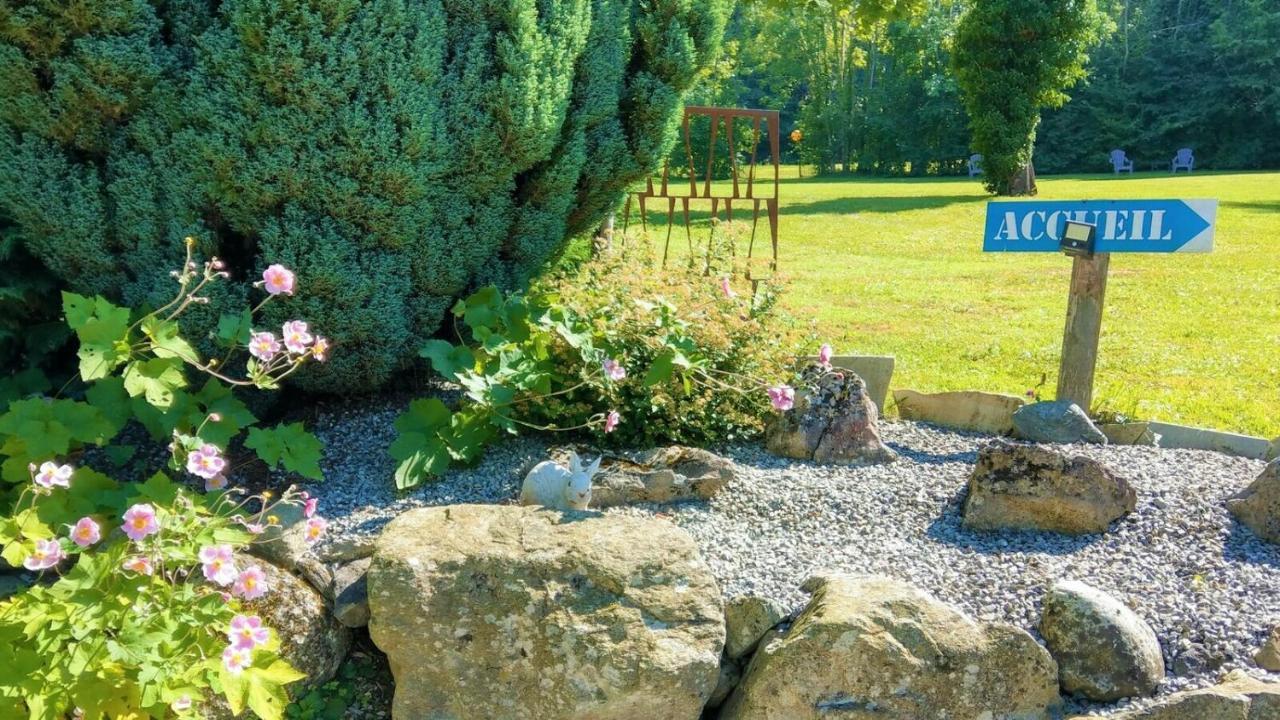 Domaine De L'Olifant Panzió Champanges Kültér fotó